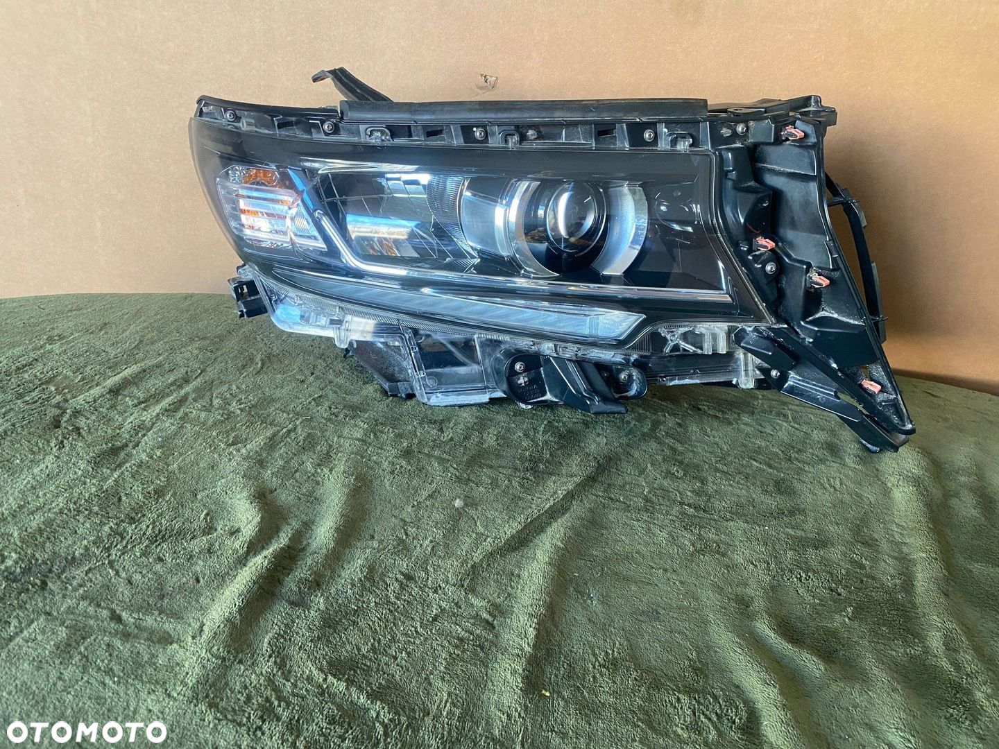 Komplet lamp Toyota Land Cruiser 150 lampa prawa i lewa - 5