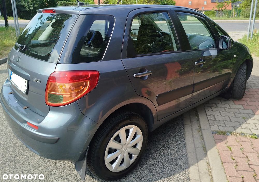 Suzuki SX4 1.6 GLX / Comfort - 4