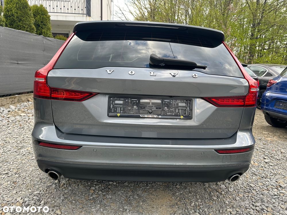 Volvo V60 B3 B Essential - 19