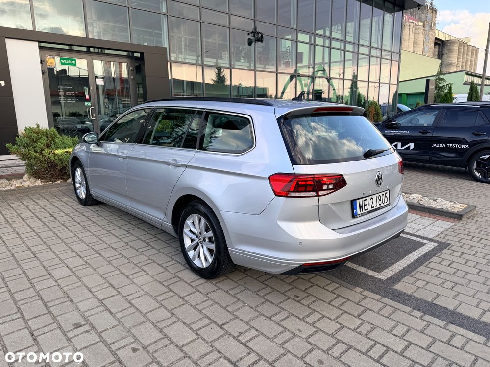 Volkswagen Passat Variant 2.0 TDI EVO Business DSG - 8