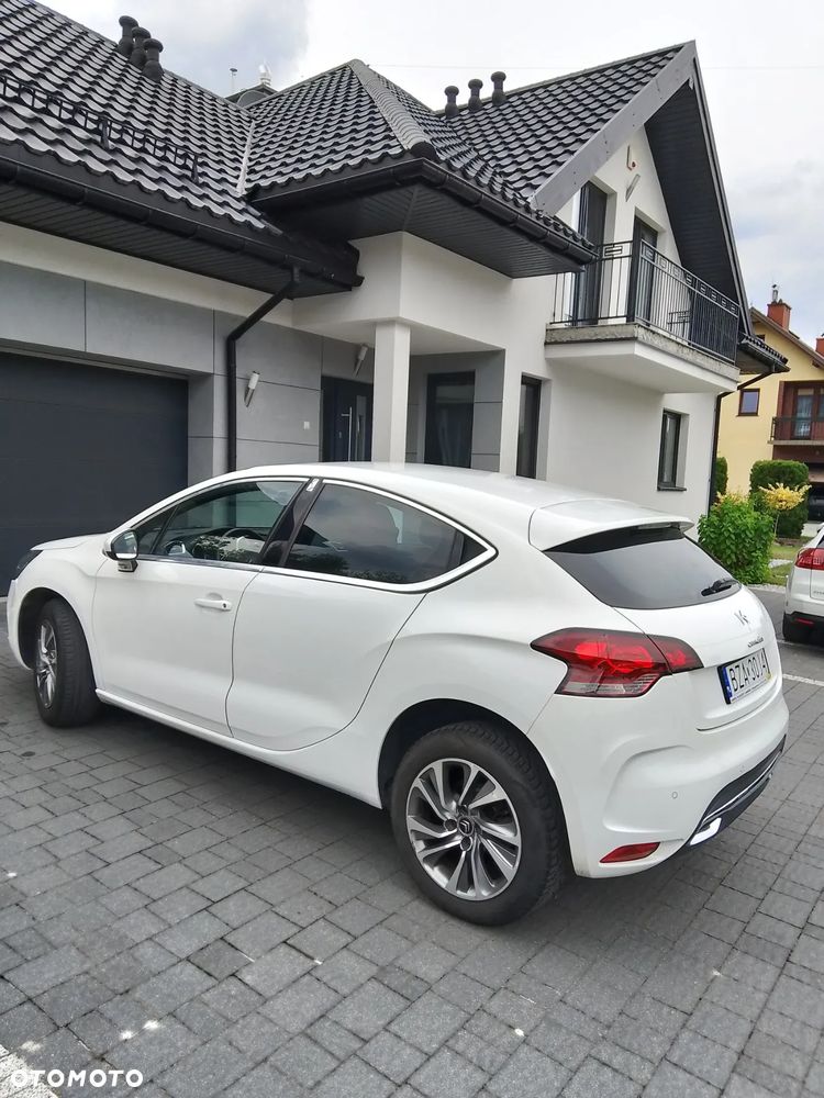 Citroën DS4 e-HDi 110 SoChic - 7