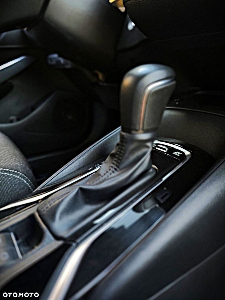 Toyota Corolla 1.8 Hybrid Comfort - 19