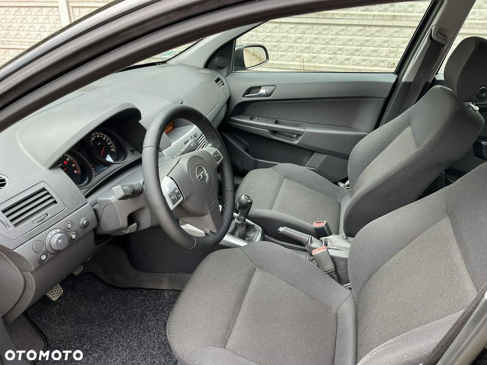 Opel Astra - 14