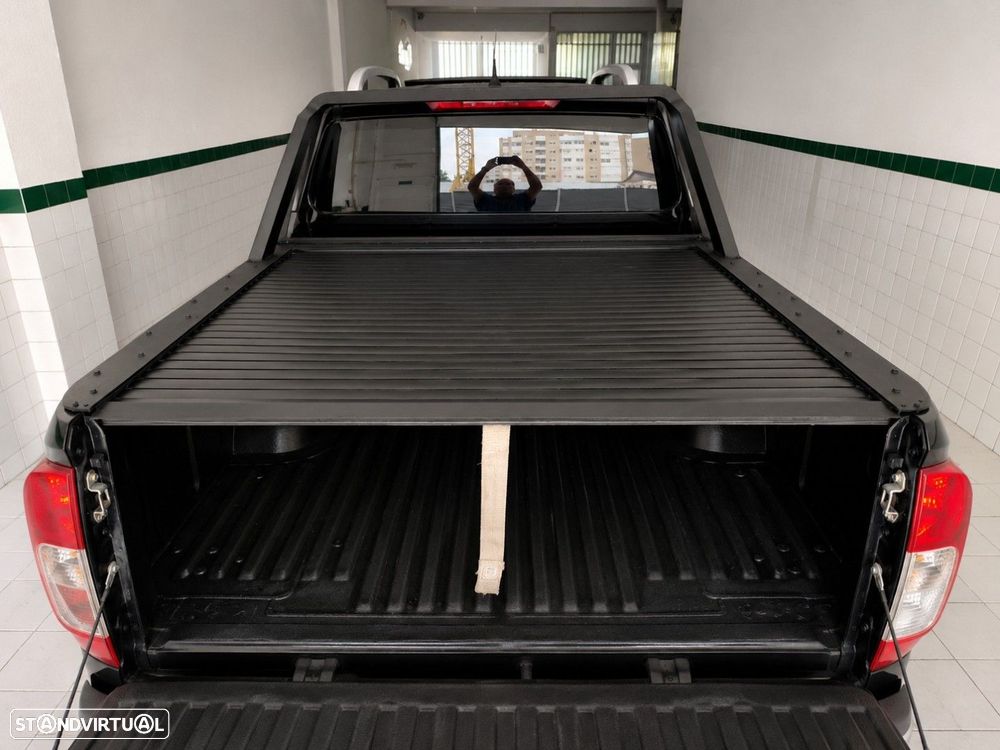 Nissan Navara 2.3 dCi CD 4WD Tekna Auto - 17