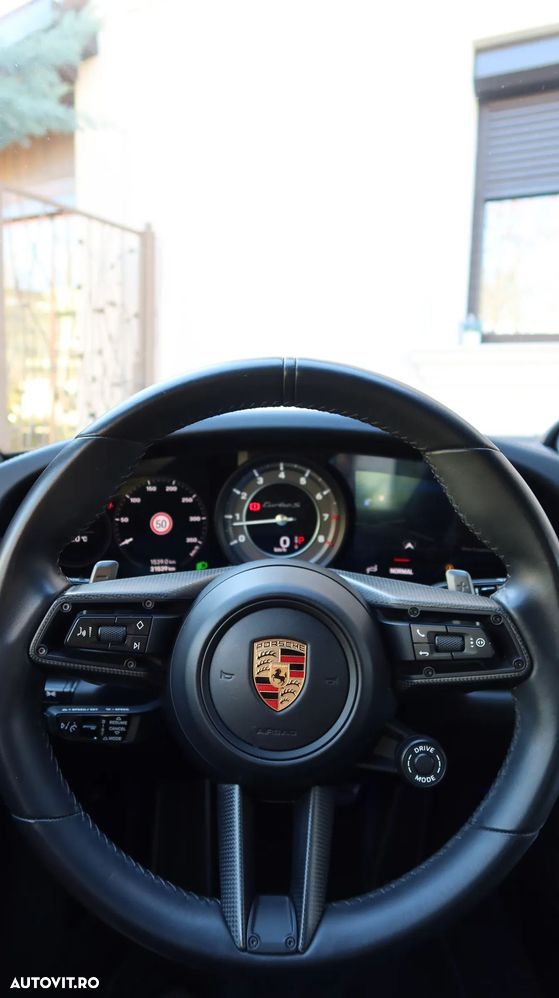 Porsche 911-TURBO-S - 29