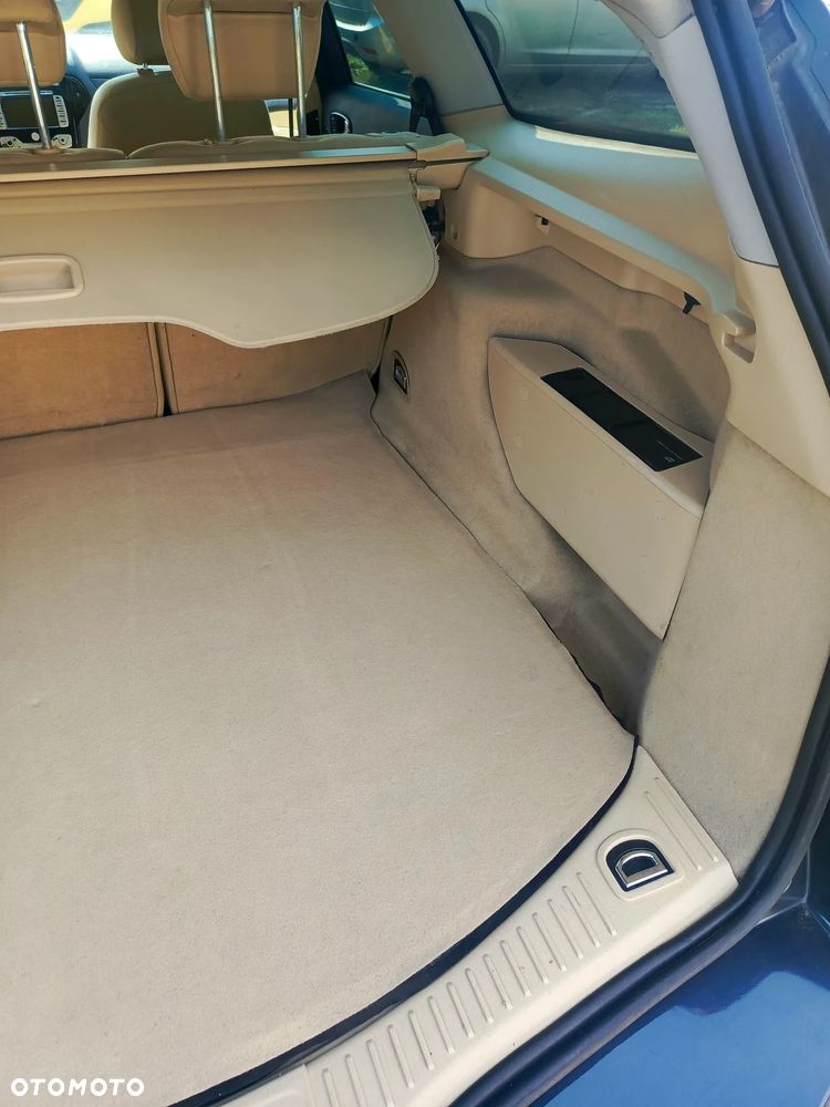 Ford Mondeo 1.8 TDCi Ghia - 23