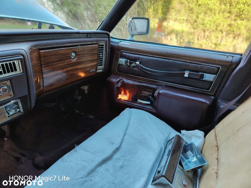Cadillac Deville - 9