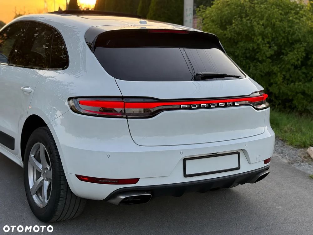 Porsche Macan - 4