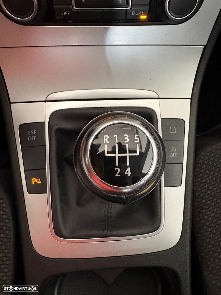 VW Passat Variant 1.6 TDI Confortline - 22
