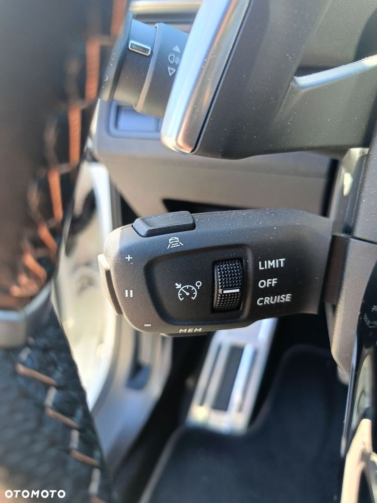 Peugeot 3008 1.2 PureTech GT S&S EAT8 - 16