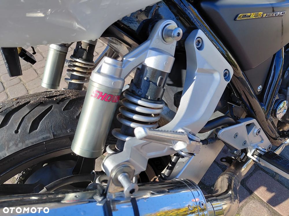 Honda CB - 19