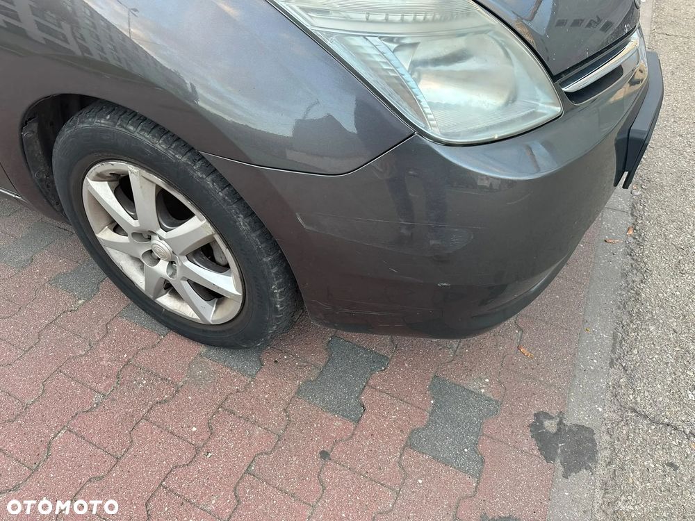 Toyota Prius - 15