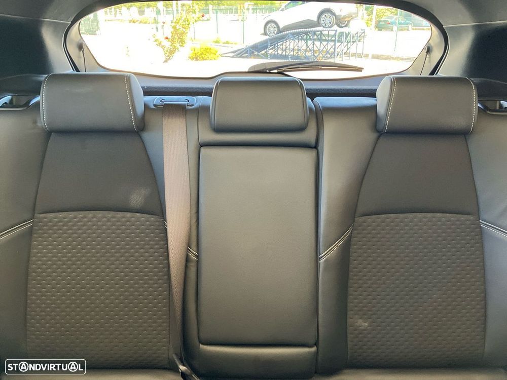 Toyota Corolla - 17
