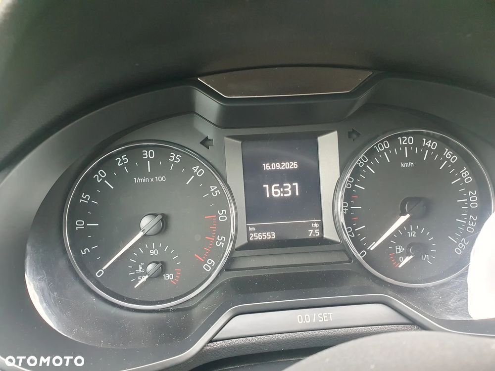 Skoda Octavia - 5