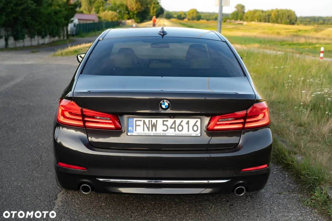 BMW Seria 5 530d Luxury Line - 4