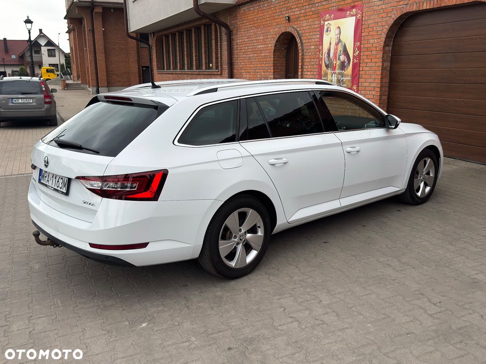 Skoda Superb 1.6 TDI GreenLine - 8