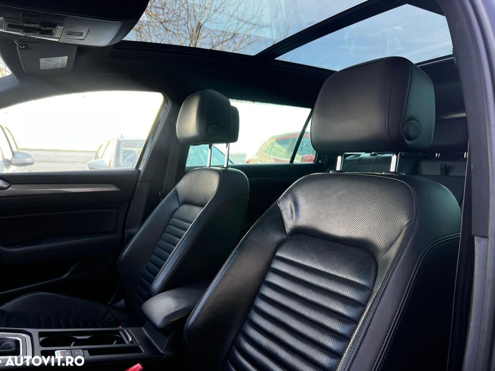 Volkswagen Passat Alltrack - 32