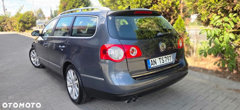Volkswagen Passat 2.0 TDI Highline - 11