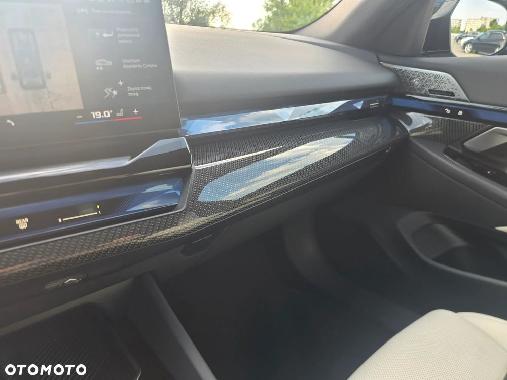 BMW i5 83.9kWh M60 xDrive - 24