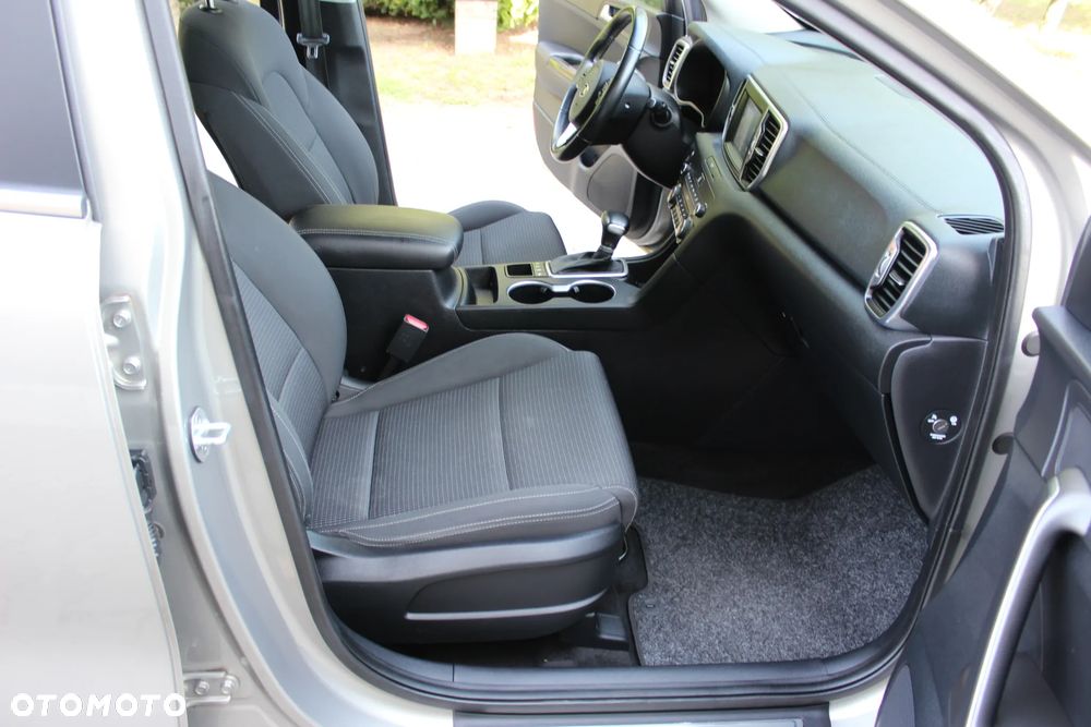 Kia Sportage 1.7 CRDI 2WD ISG Dream-Team Edition - 28