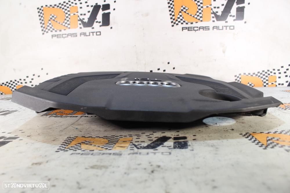 Tampa De Motor Audi A4 (8K2, B8)  04L103925d / Audi 2.0 Tdi A4 A5 A6 Q - 3