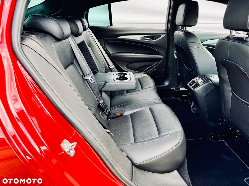Opel Insignia - 33