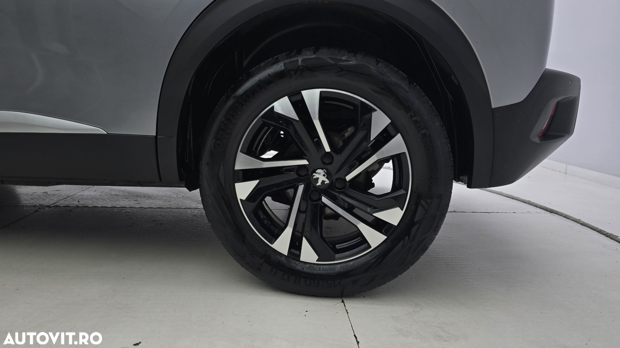 Peugeot 2008 1.5 BlueHDI STT EAT8 Allure - 22
