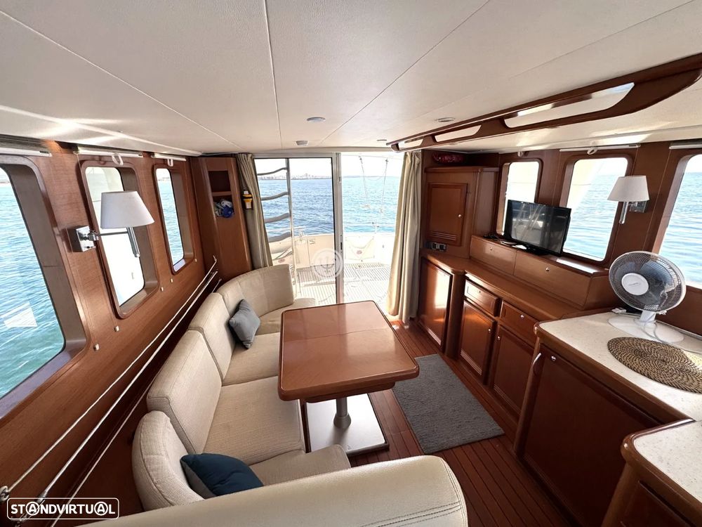 Beneteau Swift Trawler 42 - 8