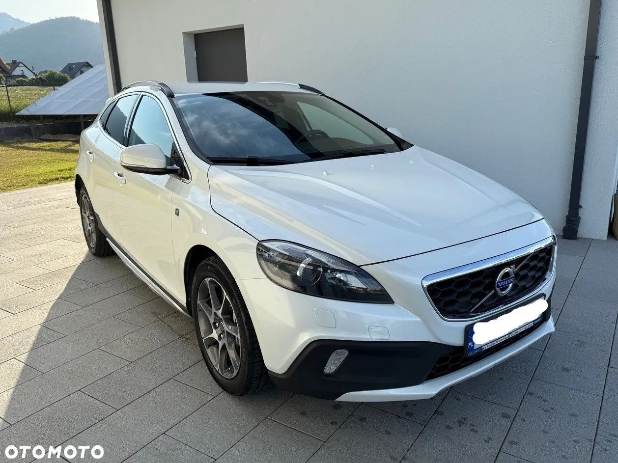 Volvo V40 Cross Country D3 Drive-E Ocean Race - 1