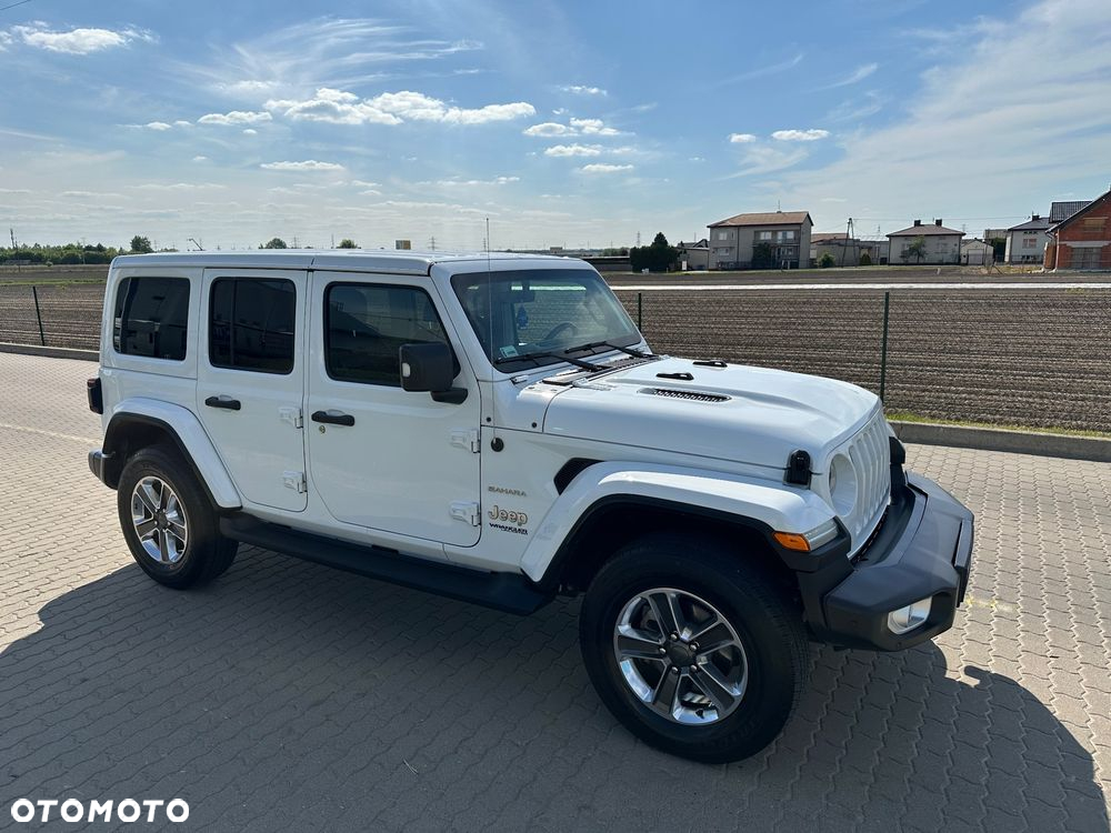 Jeep Wrangler Unlimited GME 2.0 Turbo Sahara - 3