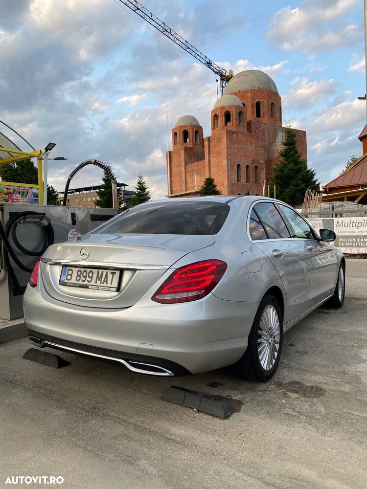 Mercedes-Benz C - 4