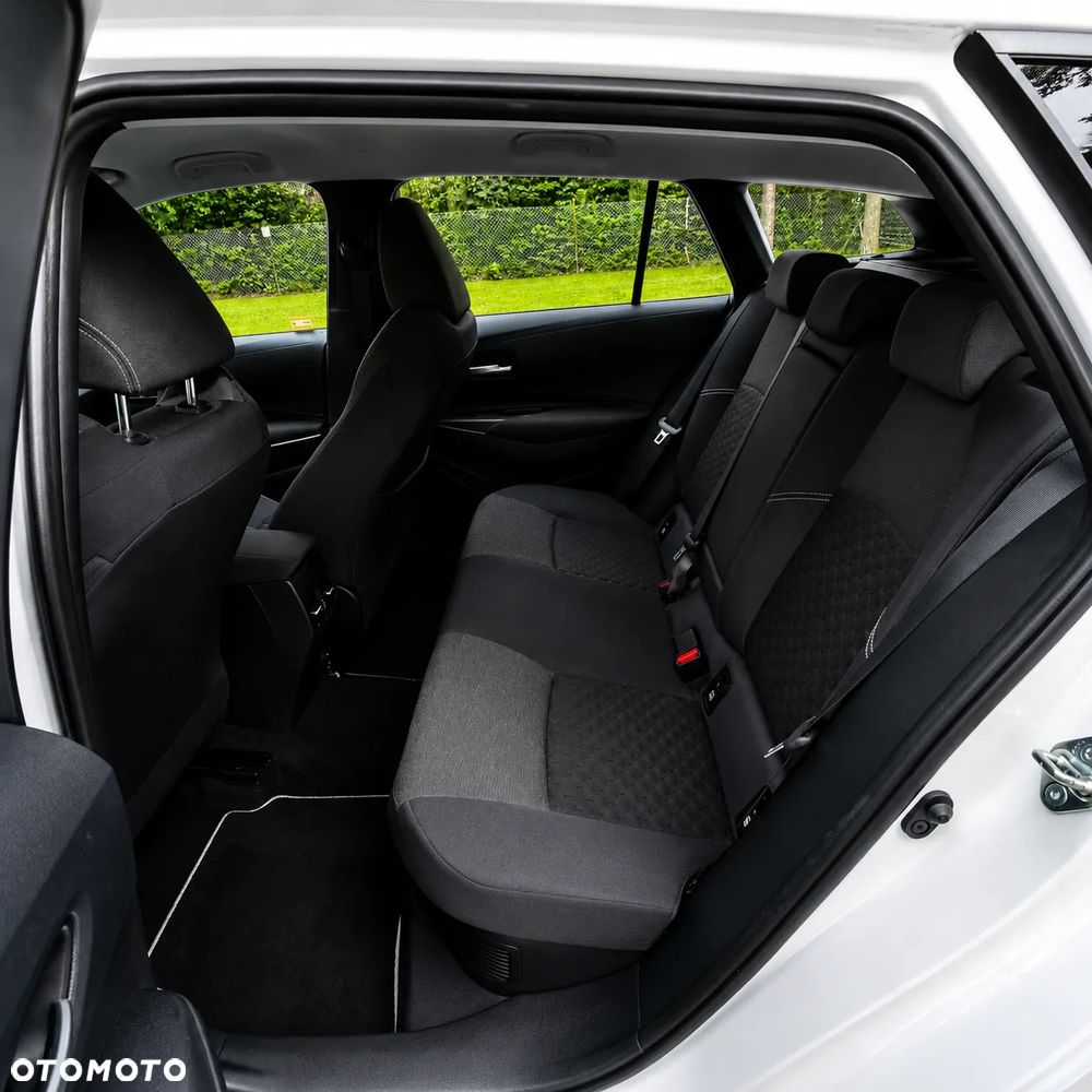 Toyota Corolla 1.8 Hybrid Comfort - 20