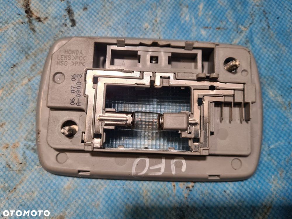 LAMPKI WEWNĘTRZNE HONDA HONDA CIVIC VIII - 2