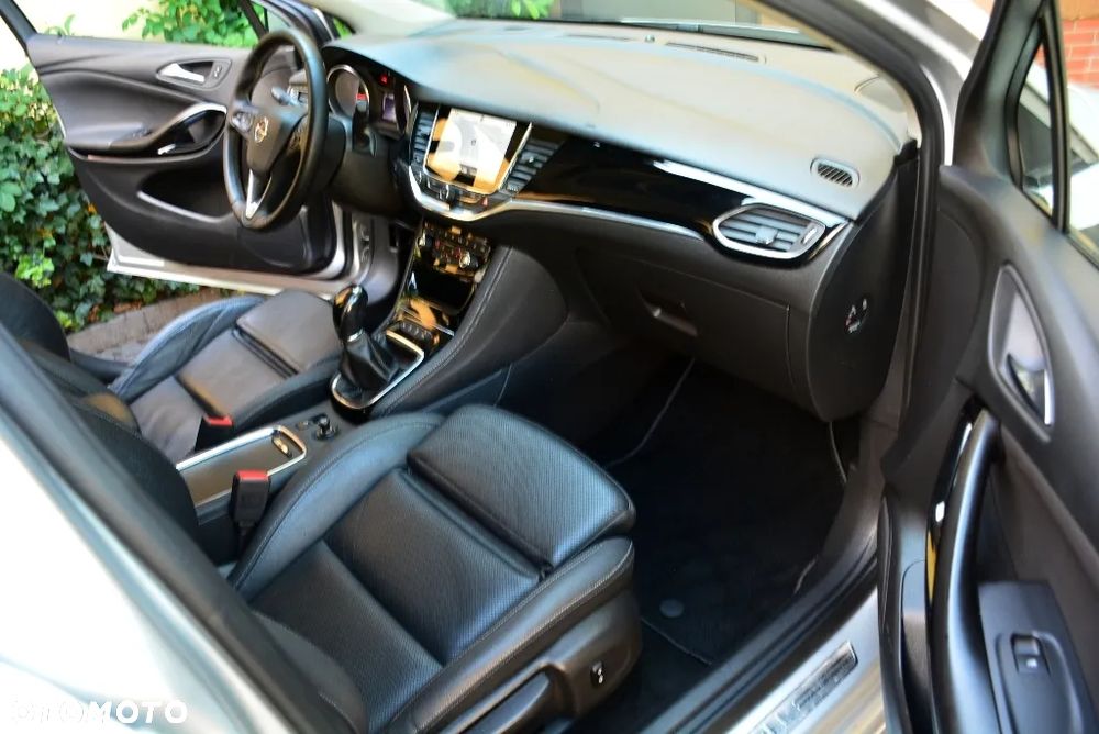 Opel Astra 1.4 T Elite - 21