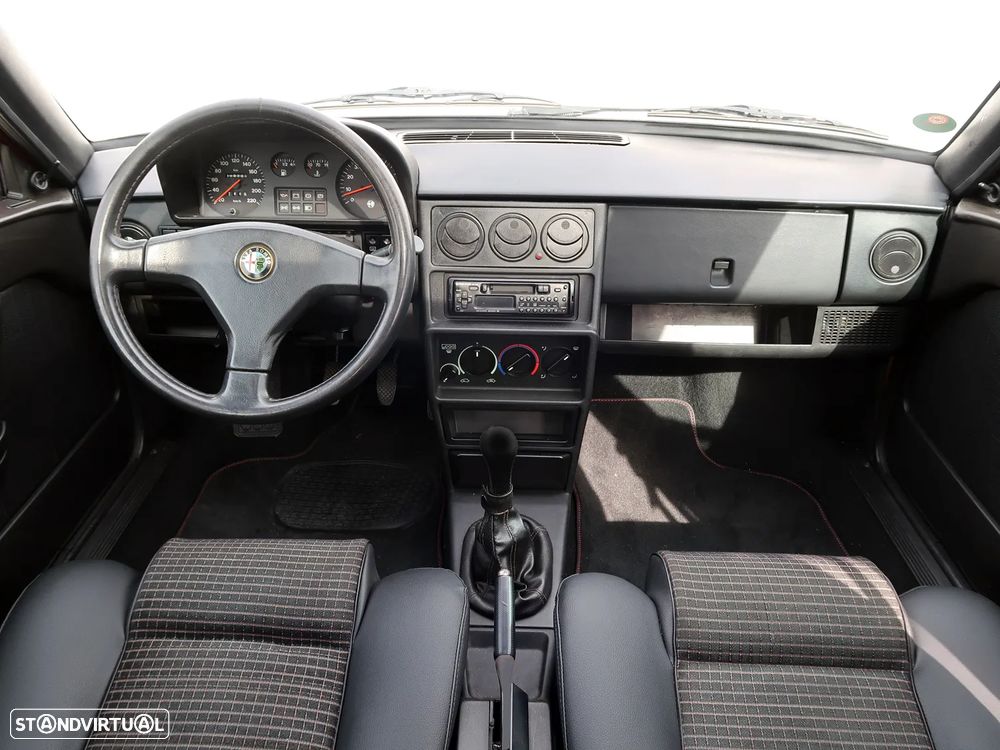 Alfa Romeo 33 1.3 - 12