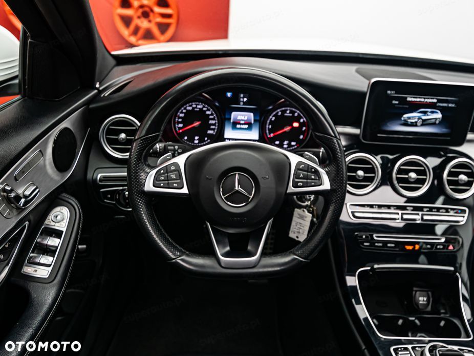 Mercedes-Benz Klasa C 300 9G-TRONIC - 13
