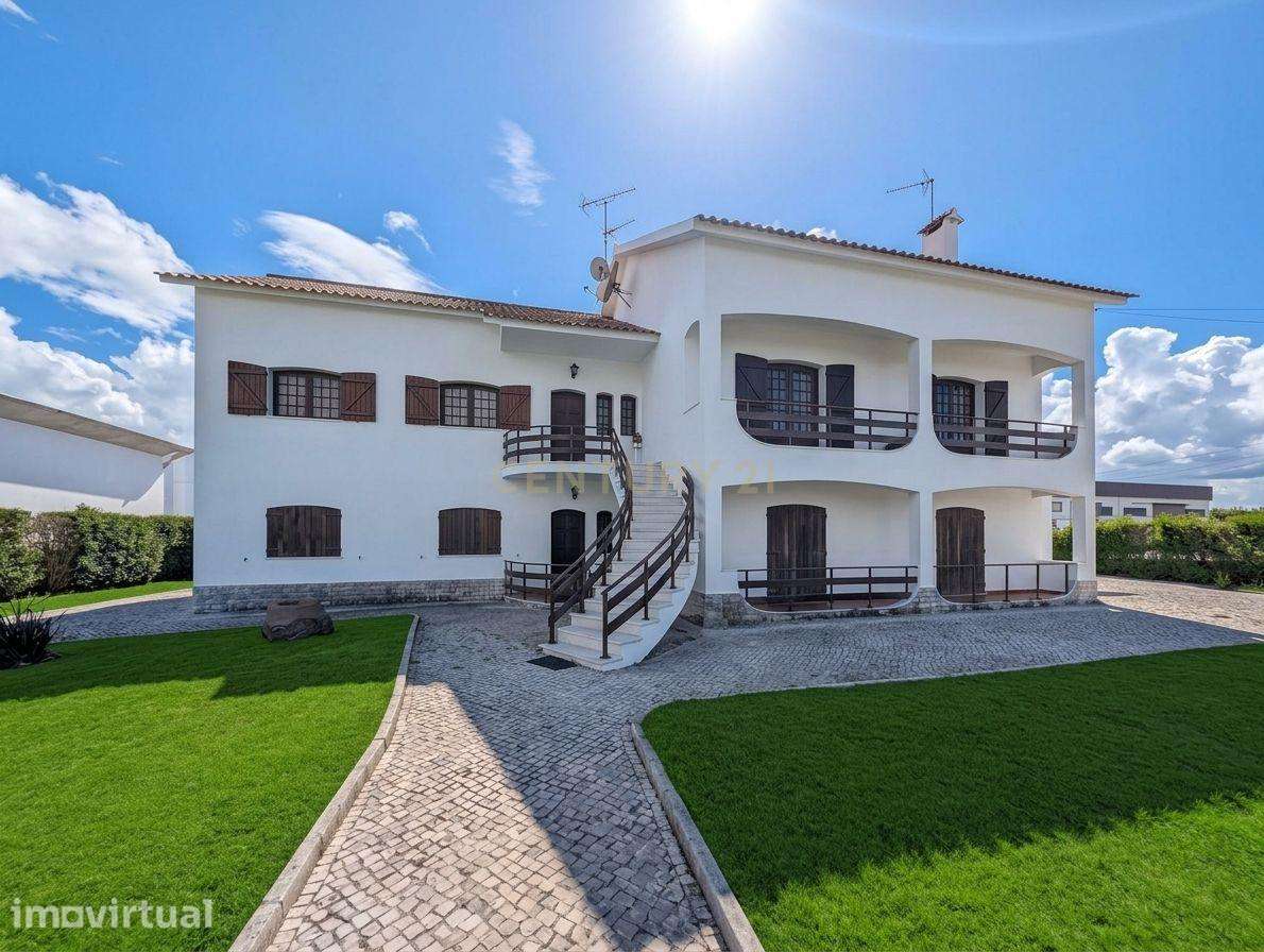 Ideal para 2 famílias - Quinta 5.050 m² com 2 habitações T3 com 174 m² - Grande imagem: 4/60