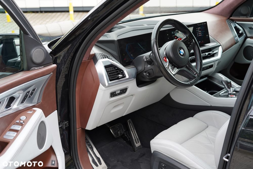 BMW XM - 11