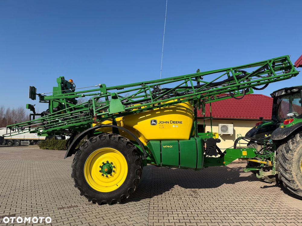 John Deere M740i - 21