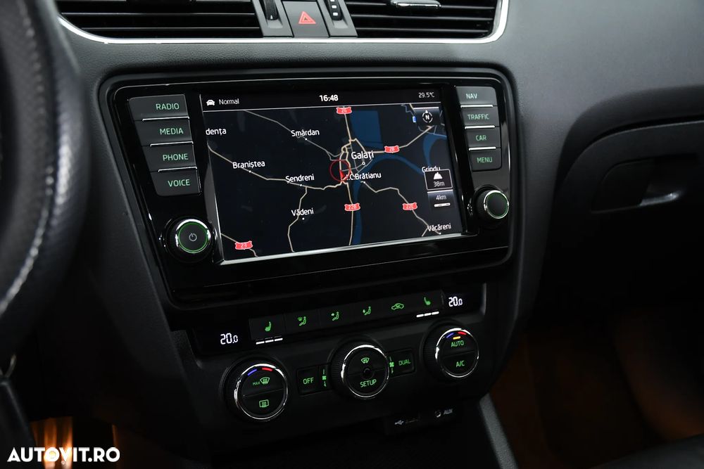 Skoda Octavia 2.0 TDI RS - 27