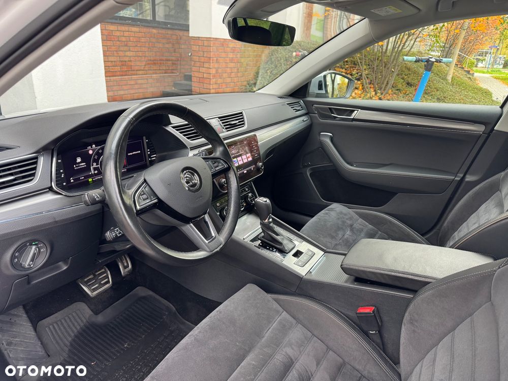 Skoda Superb 2.0 TDI SCR 4x4 Scout DSG - 6
