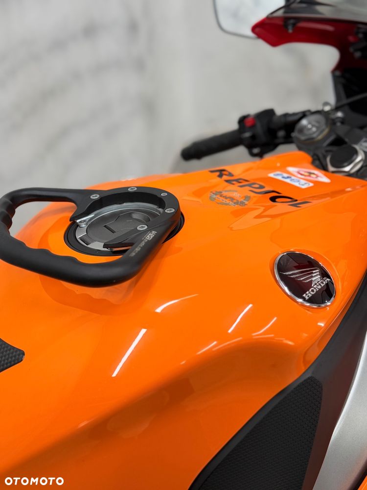 Honda CBR - 17