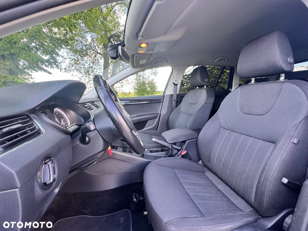 Skoda Octavia 1.5 TSI ACT Style DSG - 10