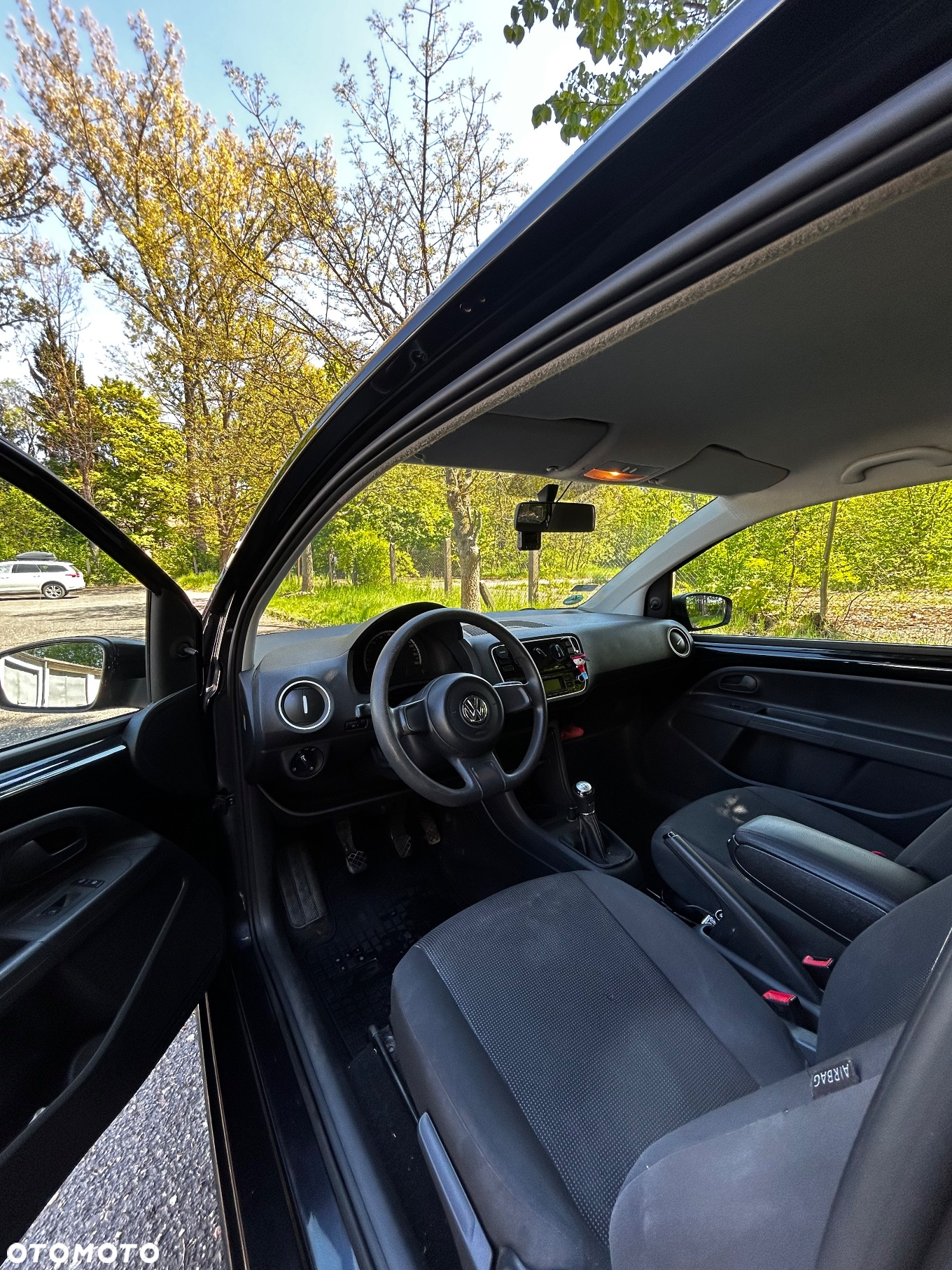 Volkswagen up! - 4