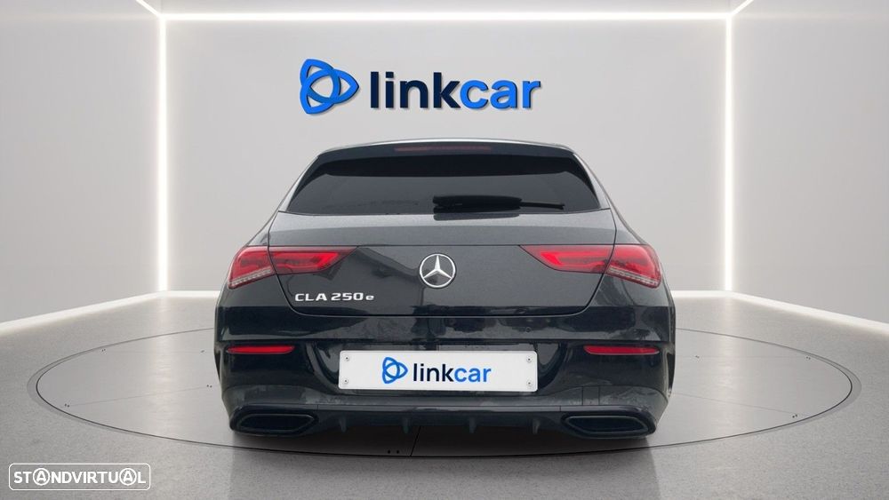 Mercedes-Benz CLA 250 e Shooting Brake 8G-DCT AMG Line - 6