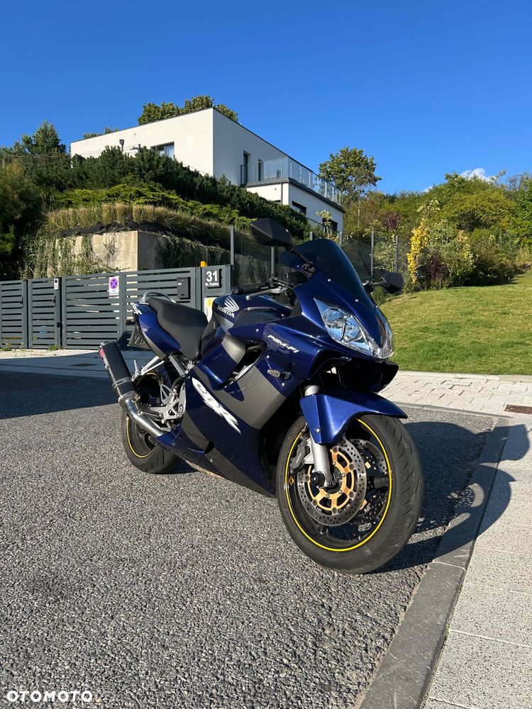 Honda CBR - 4