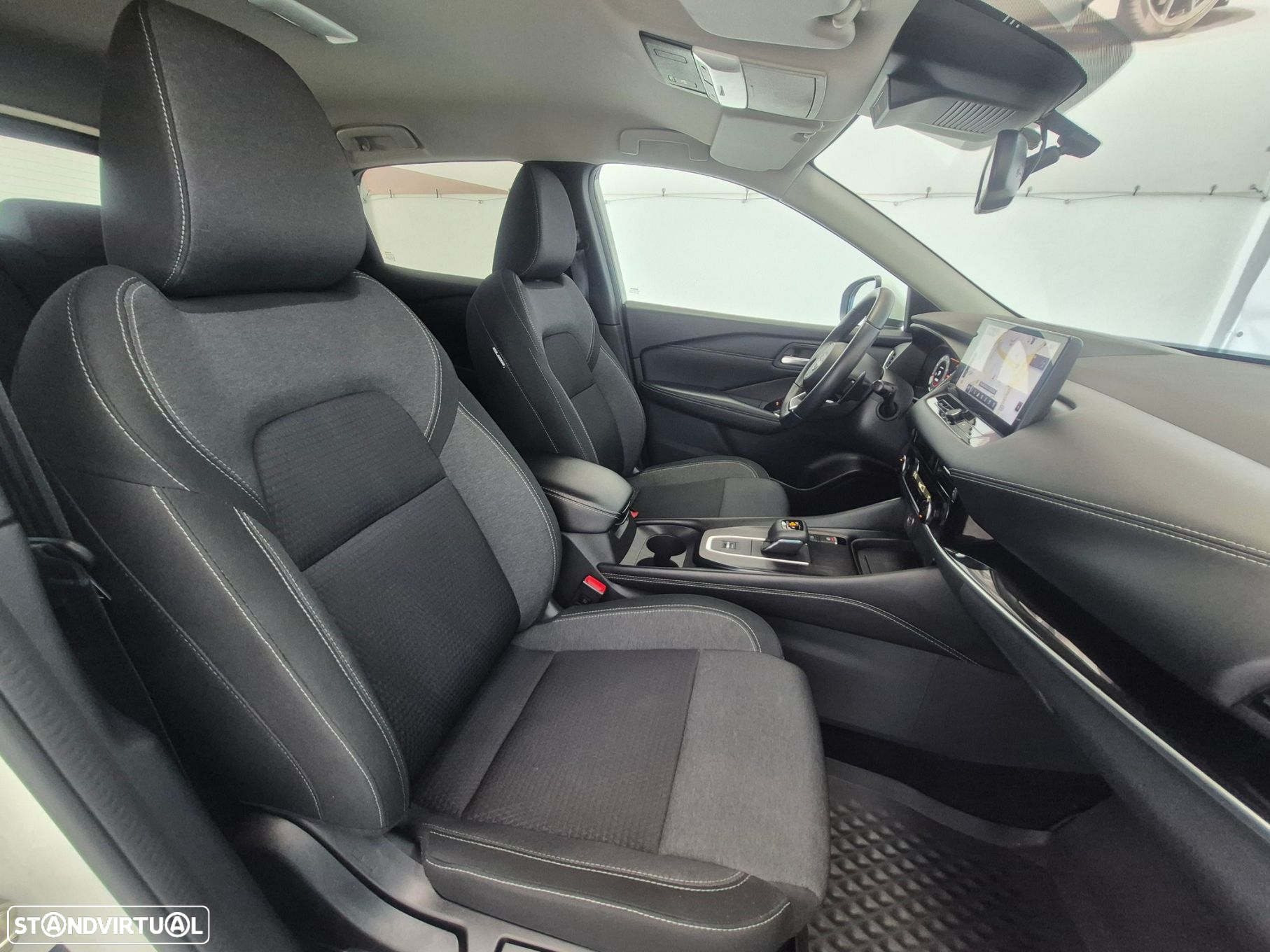 Nissan Qashqai 1.3 DIG-T N-Connecta LED Xtronic - 29