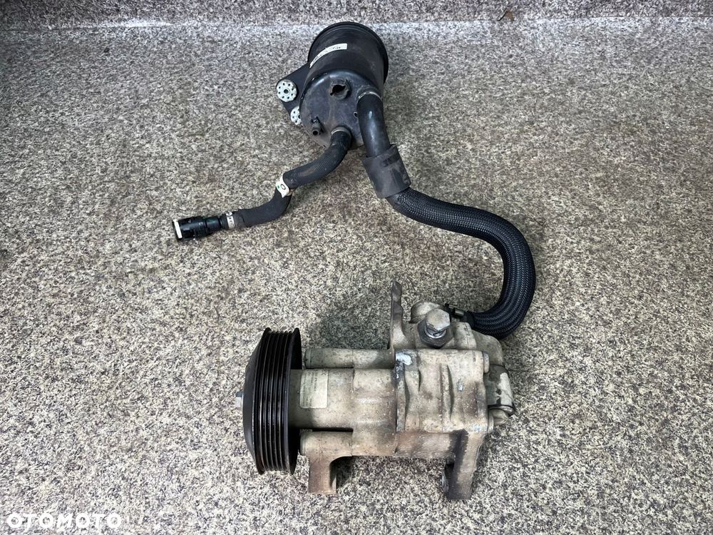 Pompa wspomagania kolko zbiorniczek weze BMW X5 E70 3.0 3.5 D M57N2 E71 X6 - 1