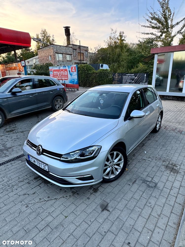 Volkswagen Golf - 5