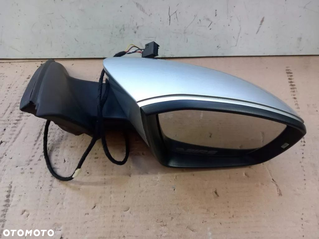 LUSTERKO PRAWE SKODA OCTAVIA III VRS 5E0857934 - 2